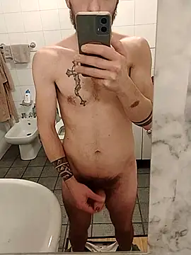 Snapshot of Baldassarre1990 chatting on 11-15-25, 11:32 Baldassarre1990 online show from 11-15-25, 11:32