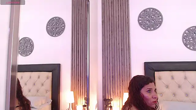 Snapshot of Serena_Houstonn chatting on 09-09-25, 11:21 Serena Houstonn online show from 09-09-25, 11:21