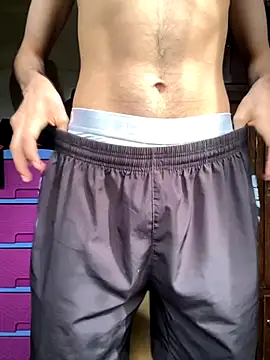 Axel-Mejia online show from 10-27-25, 07:40