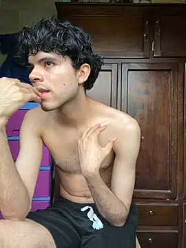 Axel-Mejia online show from 11-04-25, 12:59