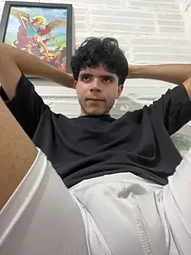 Axel-Mejia online show from 11-14-25, 02:32