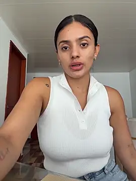 AnaaFaith  online show from 04-02-26, 05:43