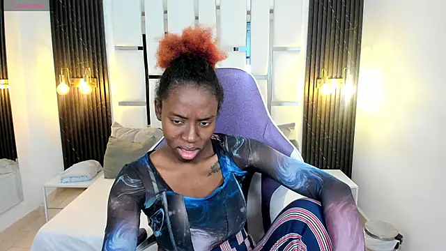  emma willliams  online show from 11-12-25, 01:55