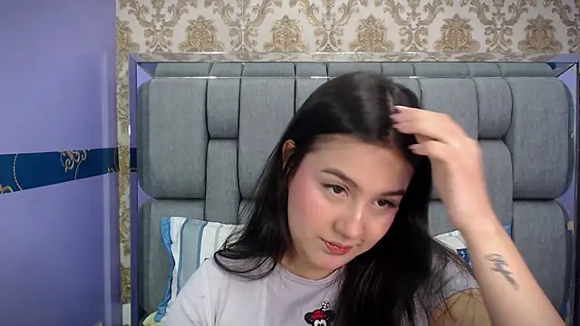 Snapshot of ValentinaMillers_ chatting on 10-01-25, 09:48 ValentinaMillers online show from 10-01-25, 09:48