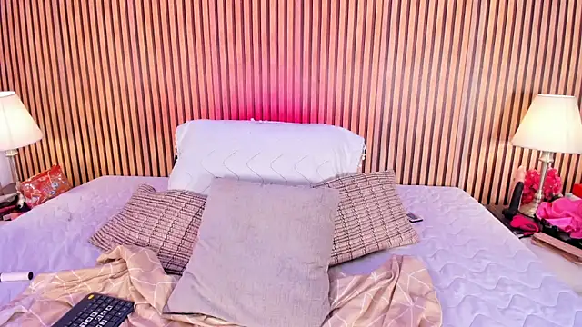 keeyla stone online show from 09-19-25, 09:04