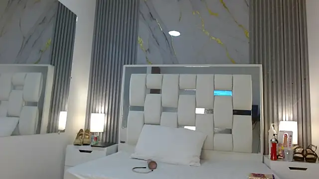 VanessaHard as online show from 09-27-25, 07:30