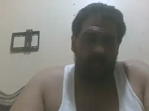 Snapshot of elpoop7305 chatting on 05-31-26, 10:11 elpoop7305 online show from 05-31-26, 10:11