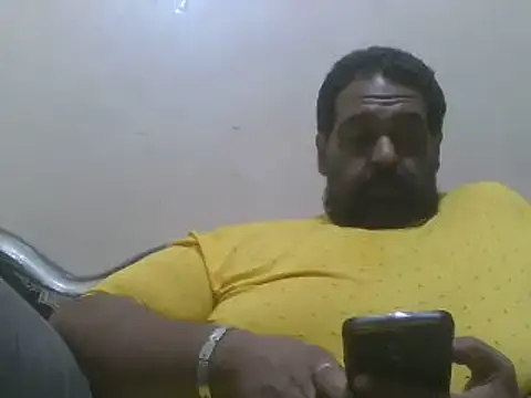 Snapshot of elpoop7305 chatting on 07-09-26, 10:25 elpoop7305 online show from 07-09-26, 10:25