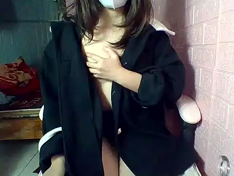 Snapshot of Seri202 chatting on 11-04-25, 03:27 Seri202 online show from 11-04-25, 03:27