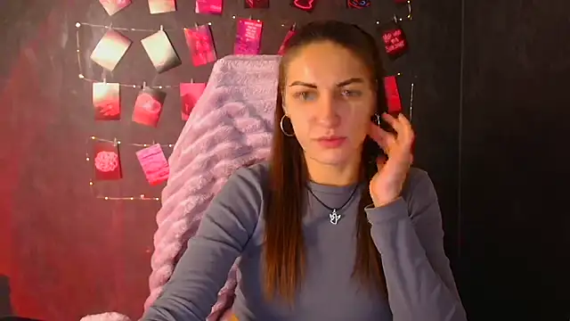 Snapshot of Aurora_Loveu chatting on 10-22-25, 10:31 Aurora Loveu online show from 10-22-25, 10:31