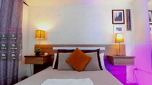 JenniferAuriston online show from 10-25-25, 10:59