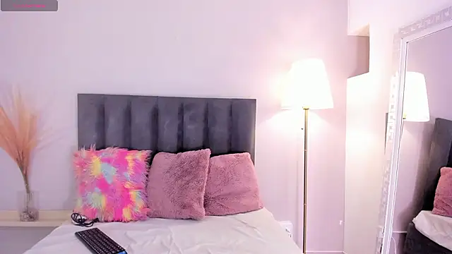 KendraChavez  online show from 01-09-26, 09:49