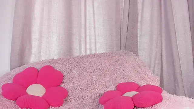 ameliiaa smith online show from 12-05-25, 07:21