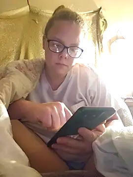 countrymomma online show from 10-02-25, 12:45