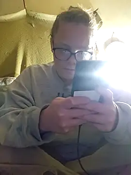 countrymomma online show from 11-13-25, 02:21