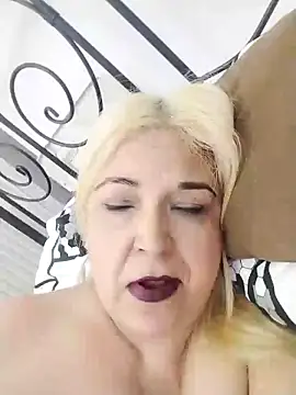 MarielaFerrer online show from 10-30-25, 03:57