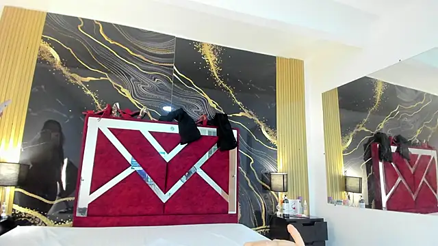 VioletRose as online show from 11-08-25, 04:56