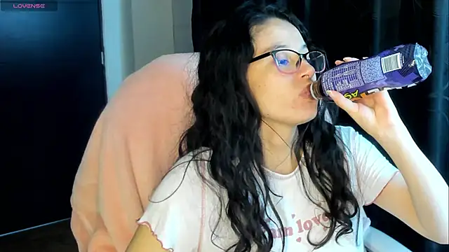 Samantha blow online show from 10-19-25, 04:02