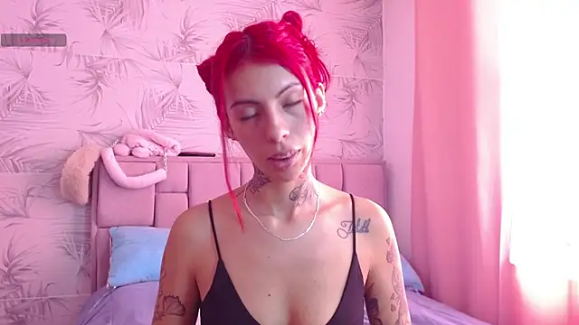 Snapshot of rojitabarbie4 chatting on 02-10-26, 01:26 rojitabarbie4 online show from 02-10-26, 01:26