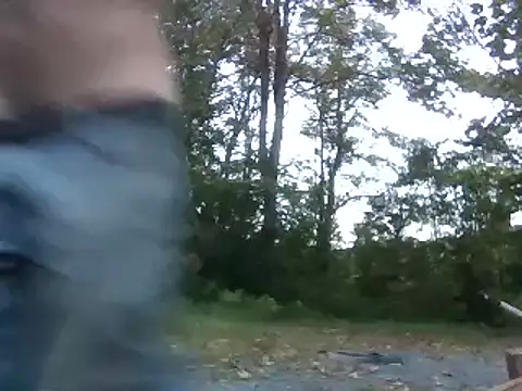 Snapshot of Eat_it_from_the_back chatting on 09-18-25, 11:29 Eat it from the back online show from 09-18-25, 11:29