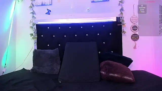 AkariRosetti online show from 09-11-25, 01:11