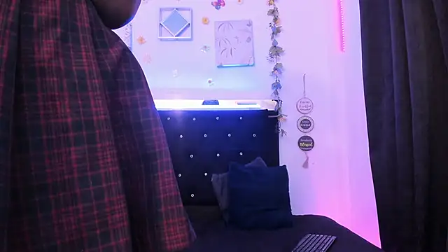 AkariRosetti online show from 09-17-25, 03:35