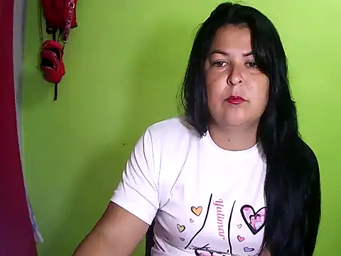 anapaulaa online show from 12-17-25, 03:01