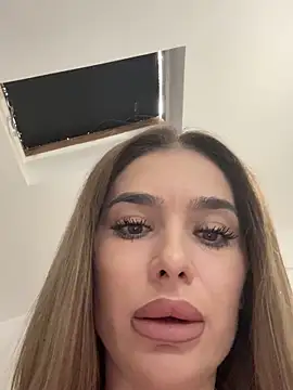 KaseyQuinn  online show from 10-11-25, 09:52