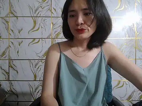 Snapshot of Lyzizi_lovely09 chatting on 05-29-26, 01:36 Lyzizi lovely09 online show from 05-29-26, 01:36