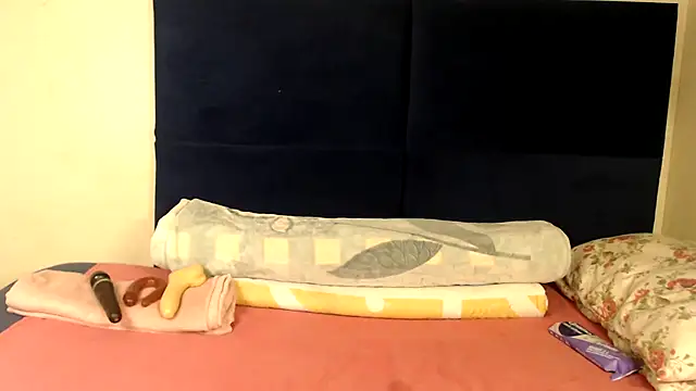 Sexy-Momo online show from 10-06-25, 09:23