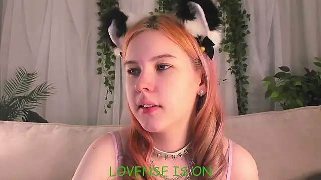 ElizSpieth online show from 10-13-25, 01:05