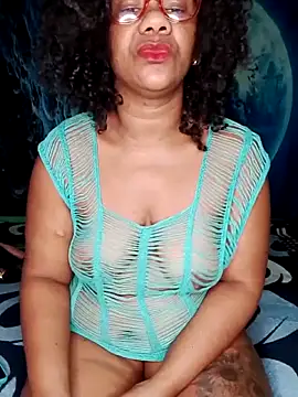 Snapshot of analgetica chatting on 10-13-25, 10:59 analgetica online show from 10-13-25, 10:59