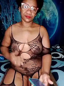 Snapshot of analgetica chatting on 10-26-25, 11:16 analgetica online show from 10-26-25, 11:16