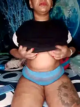 Snapshot of analgetica chatting on 11-25-25, 11:10 analgetica online show from 11-25-25, 11:10