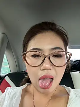 feifei 521 online show from 09-22-25, 01:51