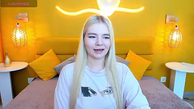 RuthBryant online show from 10-18-25, 12:57