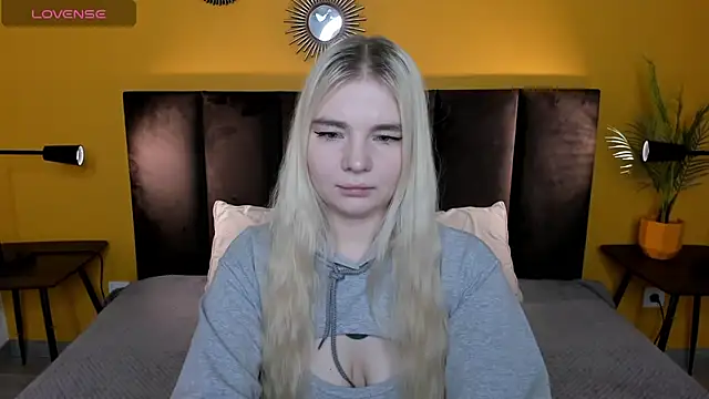 RuthBryant online show from 11-25-25, 12:32