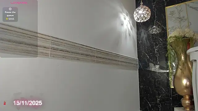 Snapshot of Sophi_Johnson chatting on 11-16-25, 05:35 Sophi Johnson online show from 11-16-25, 05:35