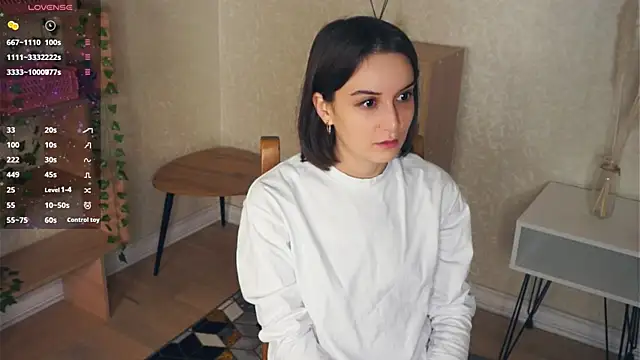 EliseMilby online show from 12-19-25, 07:26