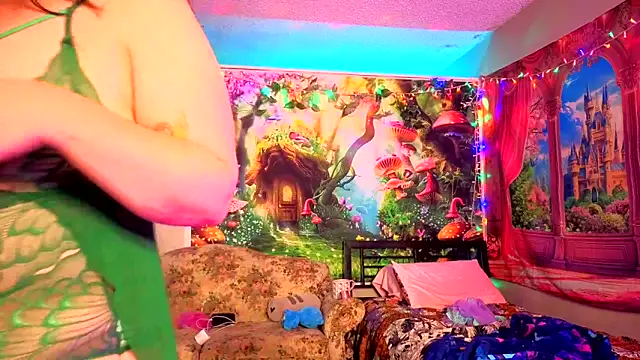 Princess  Kitty   online show from 10-28-25, 03:58