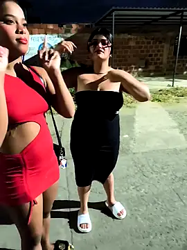 Snapshot of Mia-sensual chatting on 09-12-25, 04:56 Mia-sensual online show from 09-12-25, 04:56