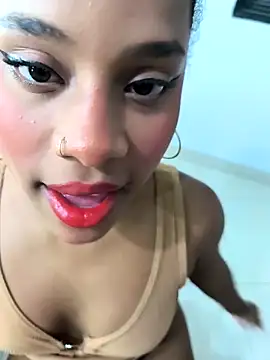 Snapshot of Mia-sensual chatting on 09-20-25, 04:24 Mia-sensual online show from 09-20-25, 04:24