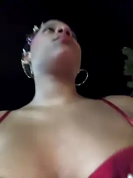 Snapshot of Mia-sensual chatting on 09-26-25, 01:53 Mia-sensual online show from 09-26-25, 01:53