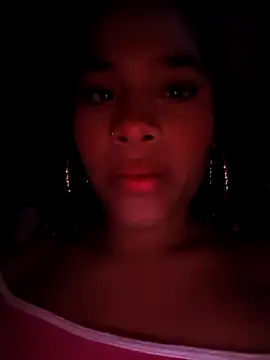 Snapshot of Mia-sensual chatting on 09-28-25, 04:51 Mia-sensual online show from 09-28-25, 04:51