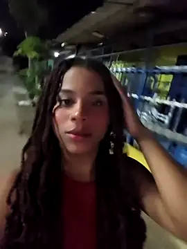 Snapshot of Mia-sensual chatting on 10-14-25, 04:35 Mia-sensual online show from 10-14-25, 04:35