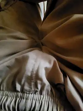 Snapshot of coupleyug chatting on 09-17-25, 09:11 coupleyug online show from 09-17-25, 09:11