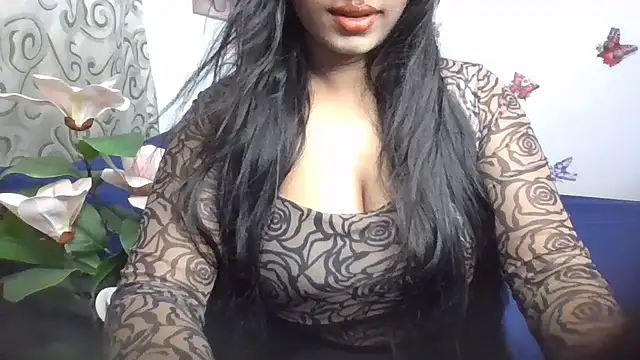 Snapshot of LustInLips chatting on 05-21-26, 05:03 LustInLips online show from 05-21-26, 05:03