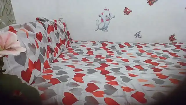Snapshot of LustInLips chatting on 06-14-26, 12:07 LustInLips online show from 06-14-26, 12:07