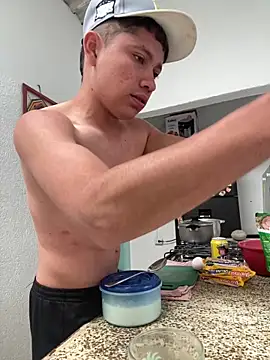 elfernh online show from 12-22-25, 01:08