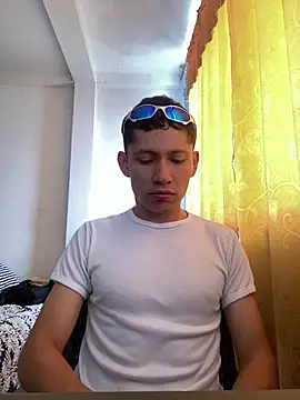 Snapshot of elfernh chatting on 07-19-26, 07:50 elfernh online show from 07-19-26, 07:50
